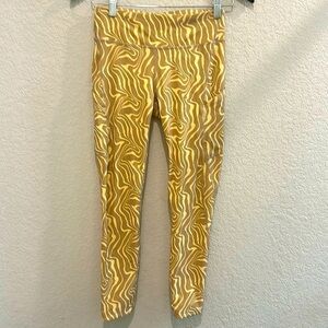 Outdoor Voices leggings size Small